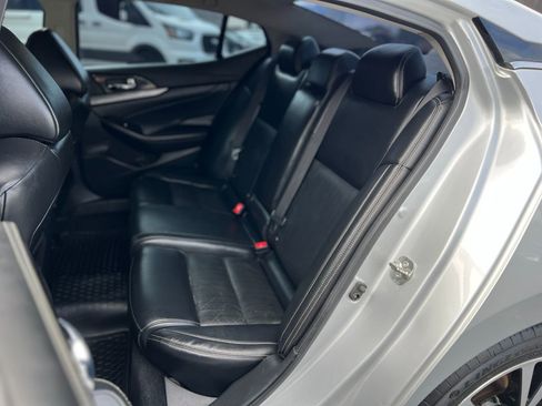 Used 2018 Nissan Maxima 3.5 SV image 23
