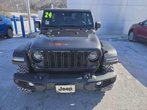 Used 2024 Jeep Wrangler Willys image 7