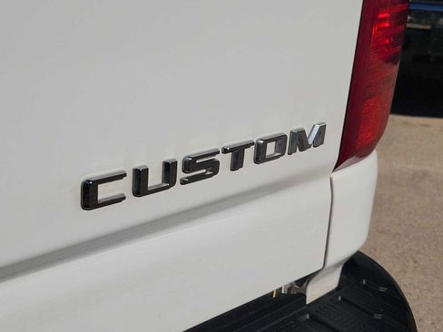 Used 2024 Chevrolet Silverado 2500 Custom w/ Custom Convenience Package image 7