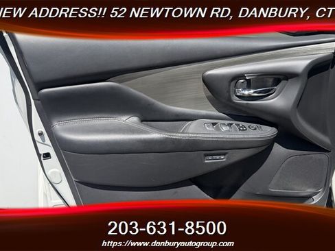 Used 2017 Nissan Murano Platinum w/ Platinum Technology Package AWD/4WD image 11