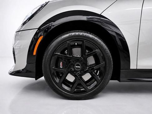 Used 2025 MINI Cooper S FWD image 12