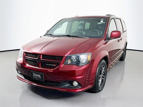 Used 2017 Dodge Grand Caravan GT image 5