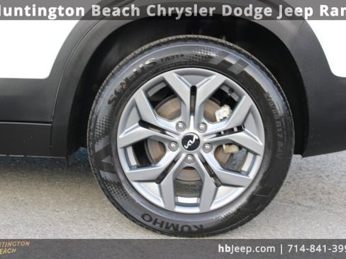 Used 2024 Kia Seltos LX image 8