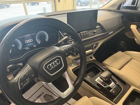 Used 2022 Audi Q5 2.0T Prestige w/ Prestige Package image 5