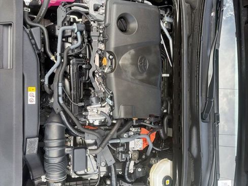 Certified 2025 Toyota Camry XLE FWD image 22