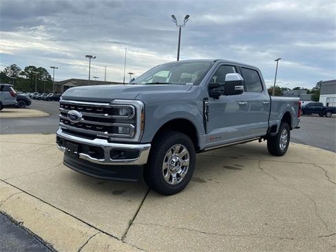 New 2025 Ford F250 King Ranch w/ Chrome Package image 5