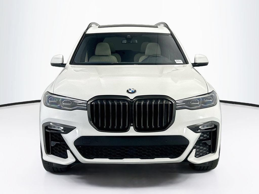 Used 2021 BMW X7 xDrive40i w/ M Sport Package AWD/4WD image 2