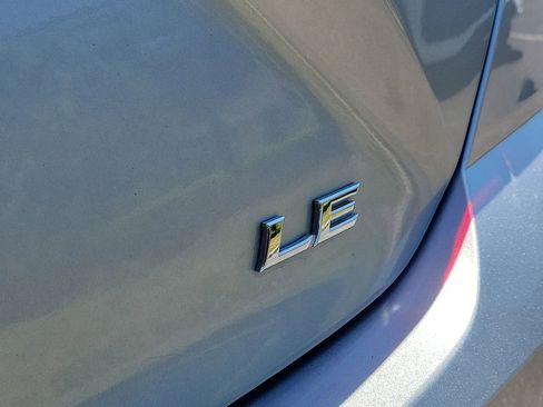 Used 2025 Toyota Camry LE image 6