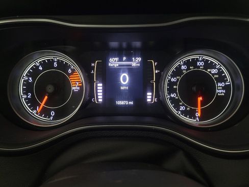 Used 2020 Jeep Cherokee Latitude image 23