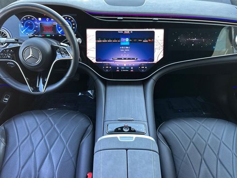Certified 2023 Mercedes-Benz EQS 580 4MATIC Sedan image 15