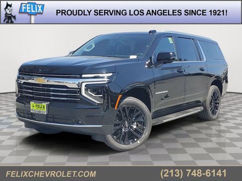 New 2026 Chevrolet Suburban LT w/ Comfort Package RWD image 1