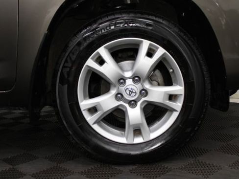 Used 2011 Toyota RAV4 LE w/ Upgrade Value Pkg image 5