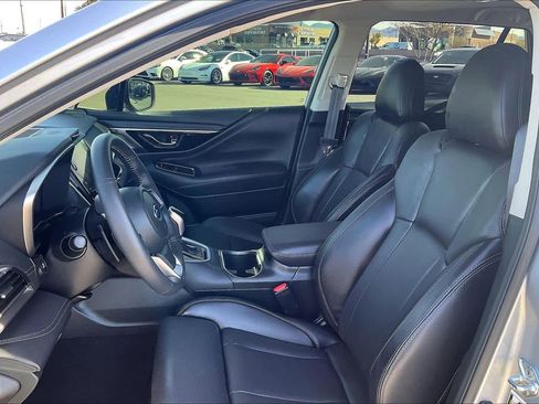 Used 2025 Subaru Outback Limited image 7