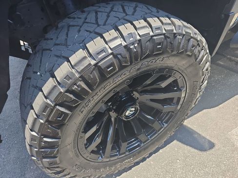 Used 2020 Chevrolet Silverado 1500 LT Trail Boss AWD/4WD image 26