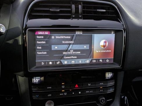 Used 2019 Jaguar F-PACE Premium image 13