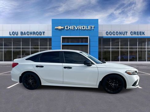 Used 2024 Honda Civic Sport image 9