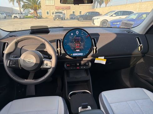 Used 2025 MINI Cooper Countryman S image 9