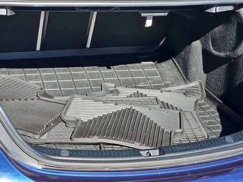 Used 2018 Mercedes-Benz E 300 4MATIC image 21