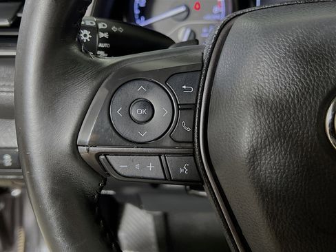 Used 2023 Toyota Camry SE image 19