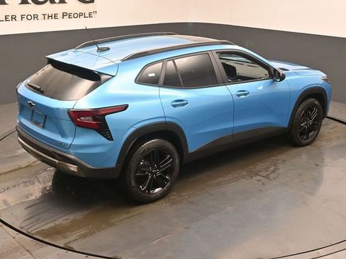 New 2026 Chevrolet Trax ACTIV w/ Sunroof Package FWD image 18