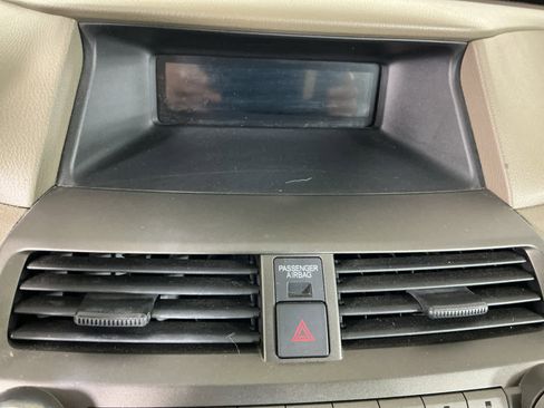 Used 2009 Honda Accord LX-P image 28