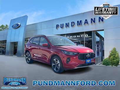 New 2025 Ford Escape ST-Line Elite w/ Class II Trailer Tow Package