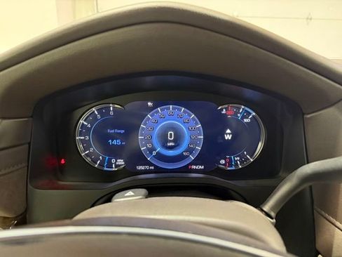 Used 2016 Cadillac Escalade Premium image 15