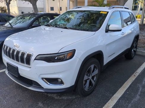 Used 2019 Jeep Cherokee Limited AWD/4WD image 5