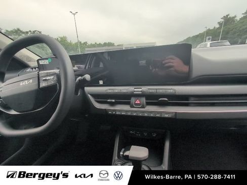 Used 2025 Kia K4 FWD image 7