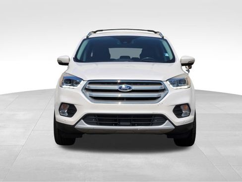 Certified 2019 Ford Escape Titanium AWD/4WD image 3