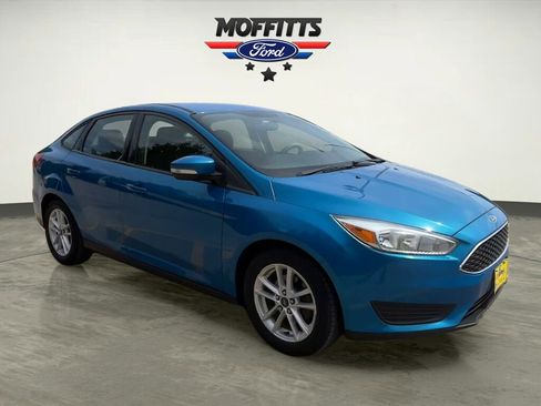 Used 2015 Ford Focus SE FWD image 7