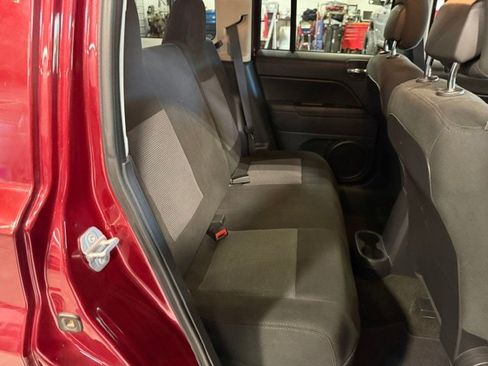 Used 2016 Jeep Patriot Sport w/ Power Value Group AWD/4WD image 16