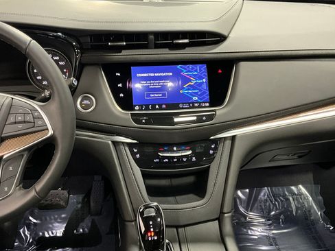 Used 2024 Cadillac XT5 Premium Luxury w/ Platinum Package image 7