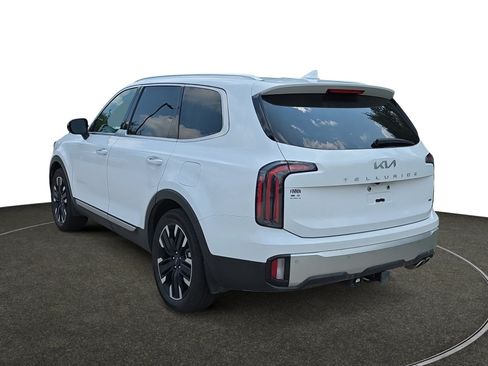 Used 2024 Kia Telluride SX w/ Towing Package AWD/4WD image 3