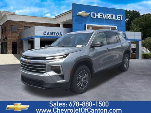 New 2026 Chevrolet Traverse LT FWD image 1