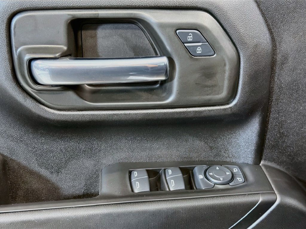Used 2024 Chevrolet Silverado 1500 Custom w/ LPO, Dark Essentials Package AWD/4WD image 18