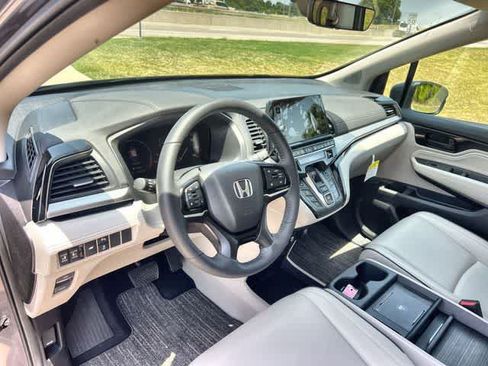 Used 2026 Honda Odyssey Touring image 15