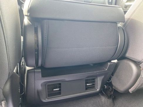 Certified 2022 Chevrolet Silverado 1500 Custom image 18