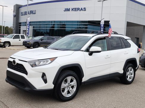 Used 2019 Toyota RAV4 XLE image 7