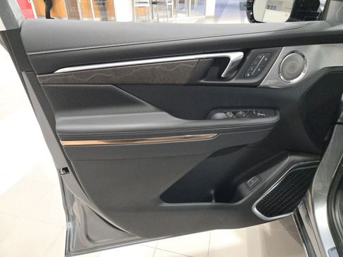 New 2026 Buick Enclave Avenir w/ Super Cruise Package image 17