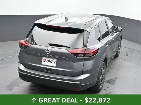 Used 2025 Nissan Rogue SV AWD/4WD image 38
