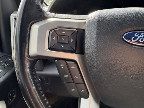 Used 2022 Ford F250 Lariat w/ Lariat Ultimate Package AWD/4WD image 10