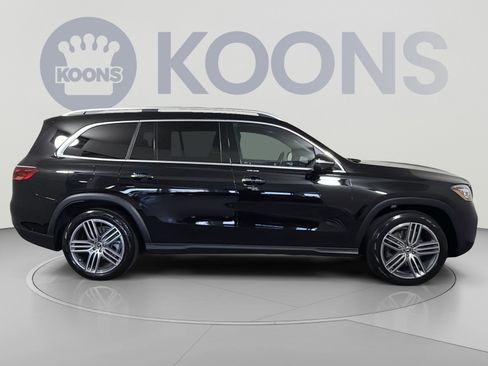 Used 2025 Mercedes-Benz GLS 450 4MATIC image 8