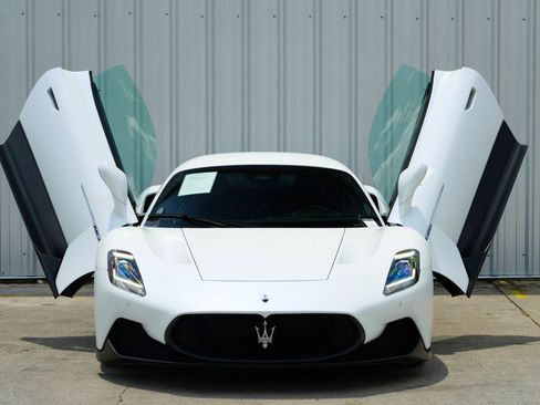 Used 2023 Maserati MC20 Coupe image 52