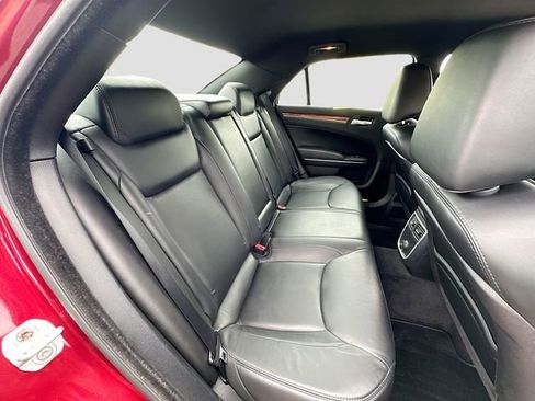 Used 2013 Chrysler 300 AWD w/ Driver Convenience Group image 26