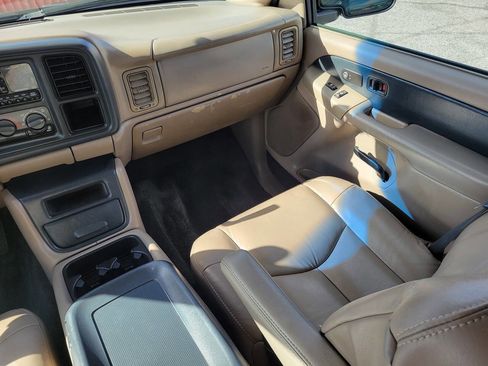 Used 2002 Chevrolet Avalanche 2WD image 22