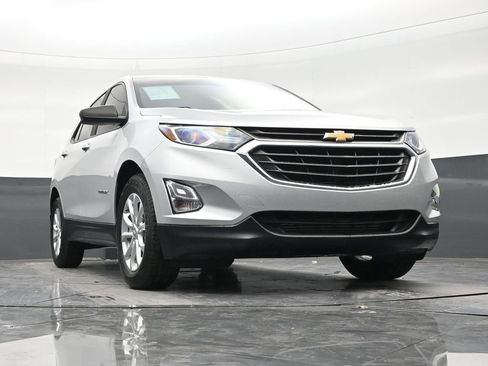 Used 2021 Chevrolet Equinox LS FWD image 26