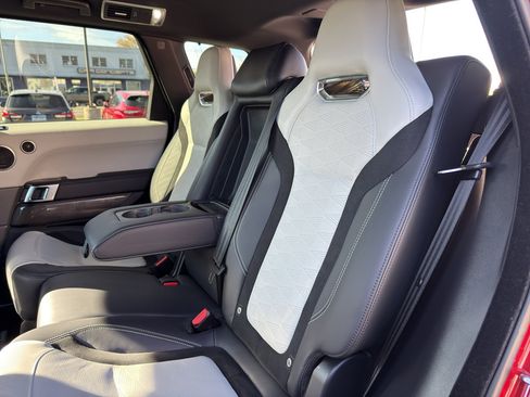 Used 2022 Land Rover Range Rover Sport SVR image 22