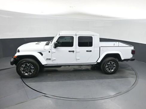 New 2026 Jeep Gladiator Sport AWD/4WD image 33