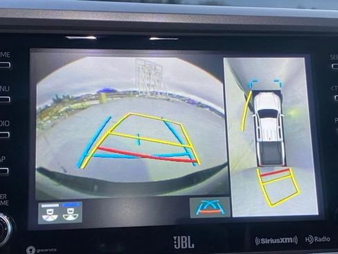 Used 2021 Toyota Tacoma Limited image 14